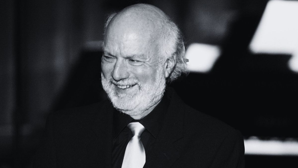 

James Burrows nie żyje
