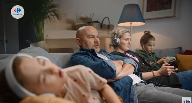 Carrefour na wesoło wspomina "stare, dobre czasy" (wideo)