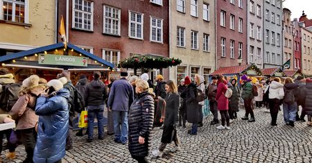 Wielkie zamieszanie wokół jarmarkowych kubków Gdańsku. Zaskakujący znaczek