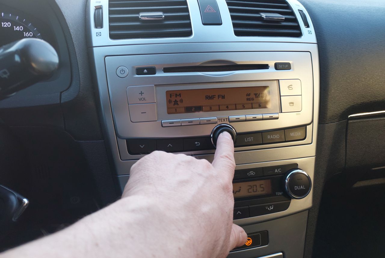 Abonament za radio w samochodzie. KRRiT wydała ważny komunikat