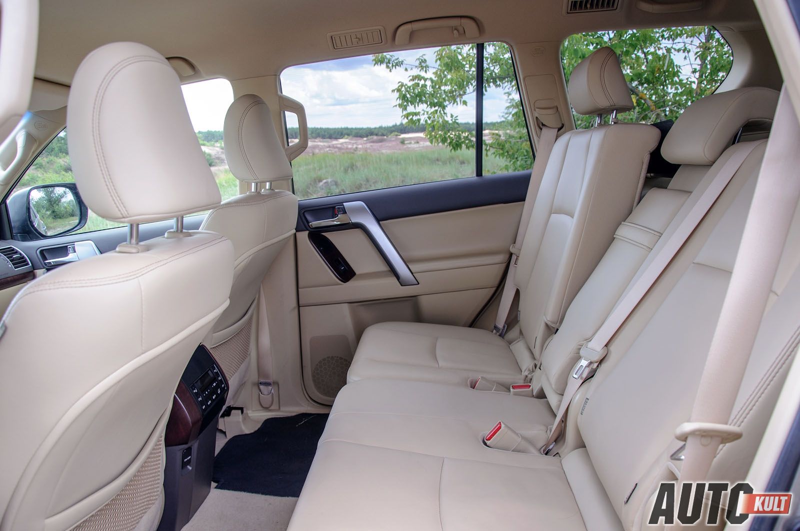 Toyota Land Cruiser 150 3,0 D4D A/T Invincible - test [galeria zdjęć] 17