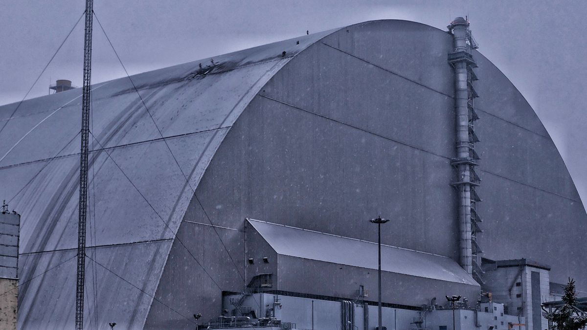 Skutki ataku na sarkofag czarnobylskiej elektrowni jądrowej