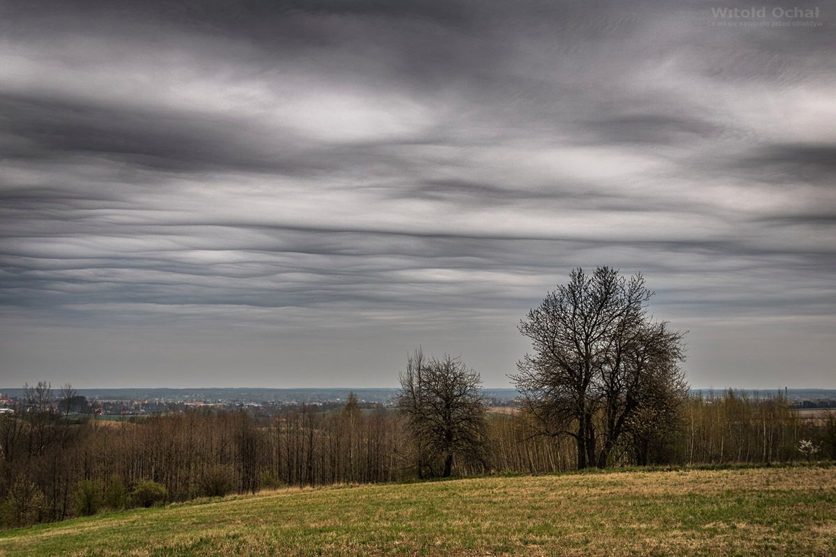 Witold Ochał sfotografował w Polsce nowy gatunek chmur - Asperitas 5