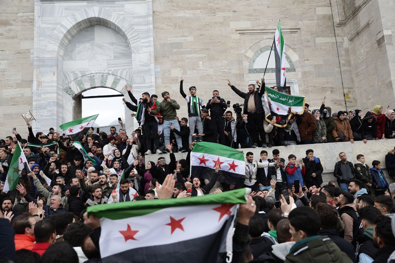 Assad verließ Syrien: Russland sichert Militärstützpunkte ab