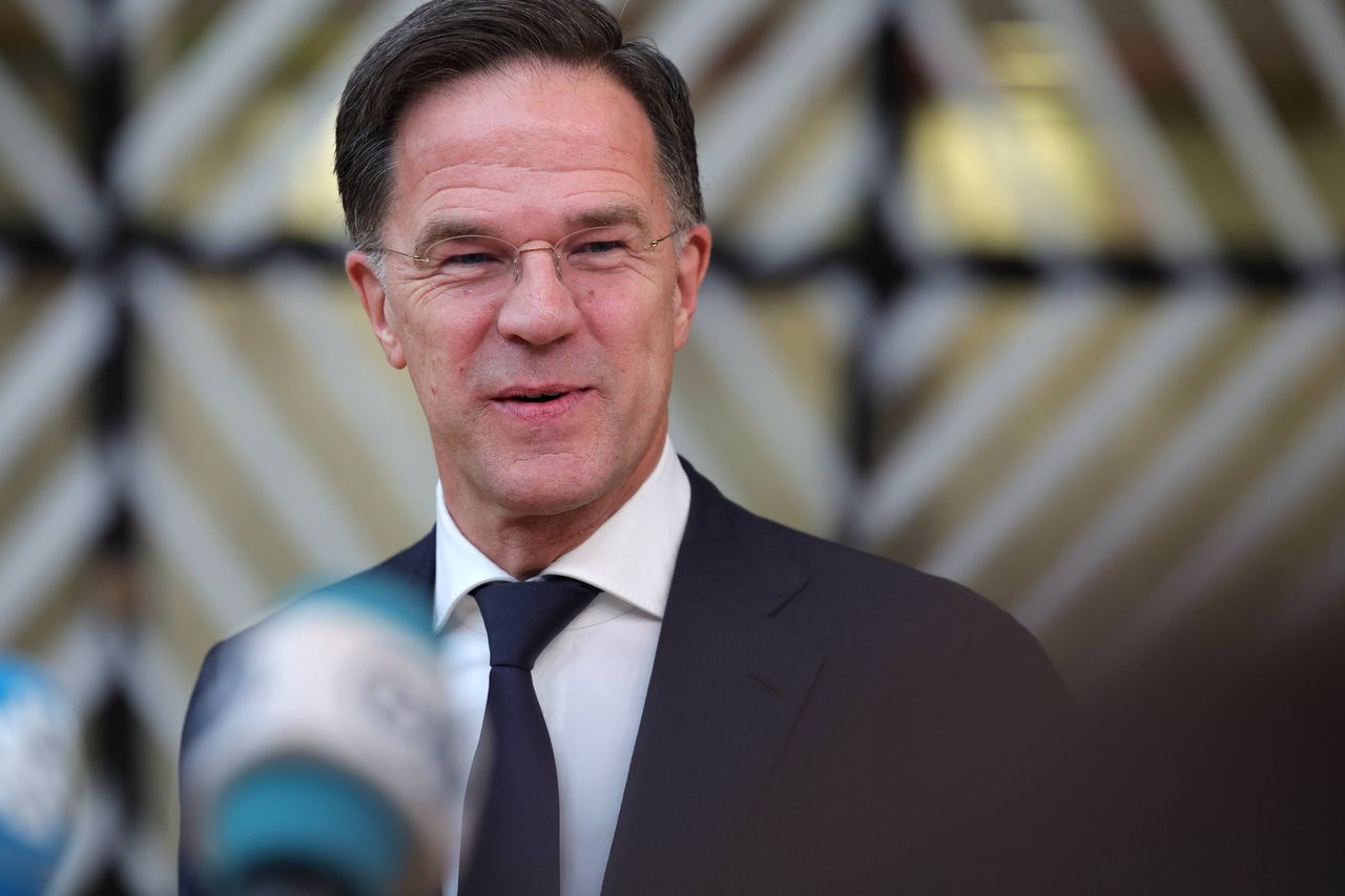 Premier Mark Rutte zaangażował się w tworzenie koalicji ze skrajnie prawicową partią, której przewodzi sympatyk Władimira Putina Geert Wilde