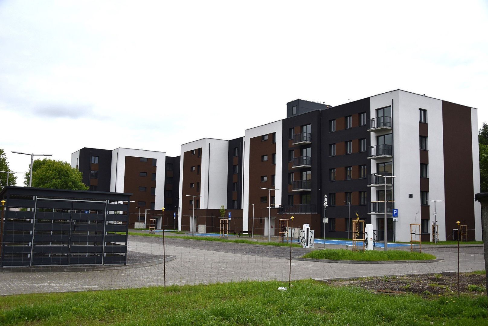 Blok SIM na osiedlu Parkowym w Miechowie