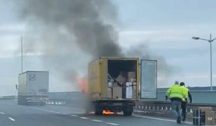 Pożar na S8. Kurierzy ratowali paczki