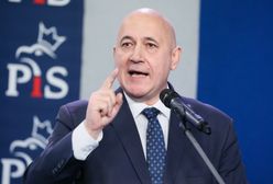 Ostra wypowiedź Brudzińskiego. Uderza w "młodych kolegów"