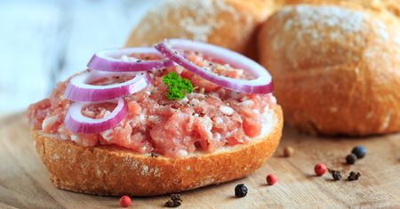 Niedoceniany rodzaj wędliny. Nasi sąsiedzi jedzą na kilogramy