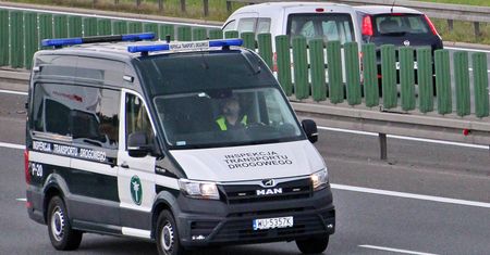 Praca w Inspekcji Transportu Drogowego. Tyle wynosi pensja na start, takie dodatki dostają inspektorzy