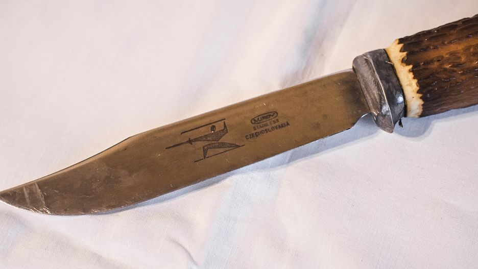 Warszawa. Napastnik ranił nożem policjanta