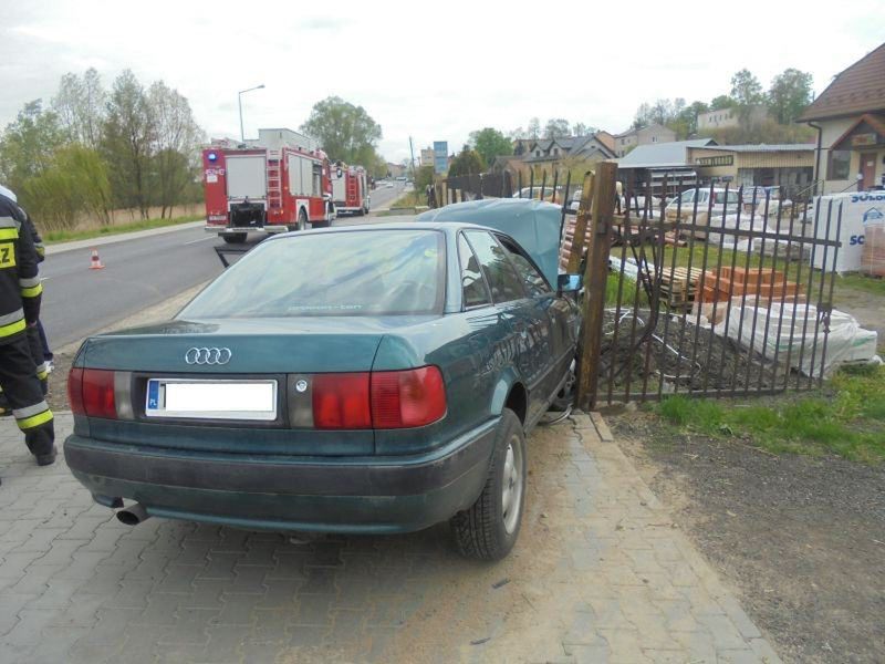 Wypadek drogowy w Ćmielowie