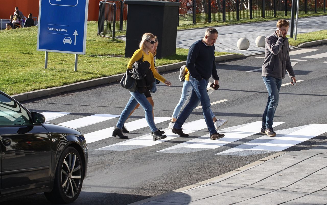 Wcześniejsze inicjatywy dające pieszym pierwszeństwo na pasach nie doczekały się finalizacji