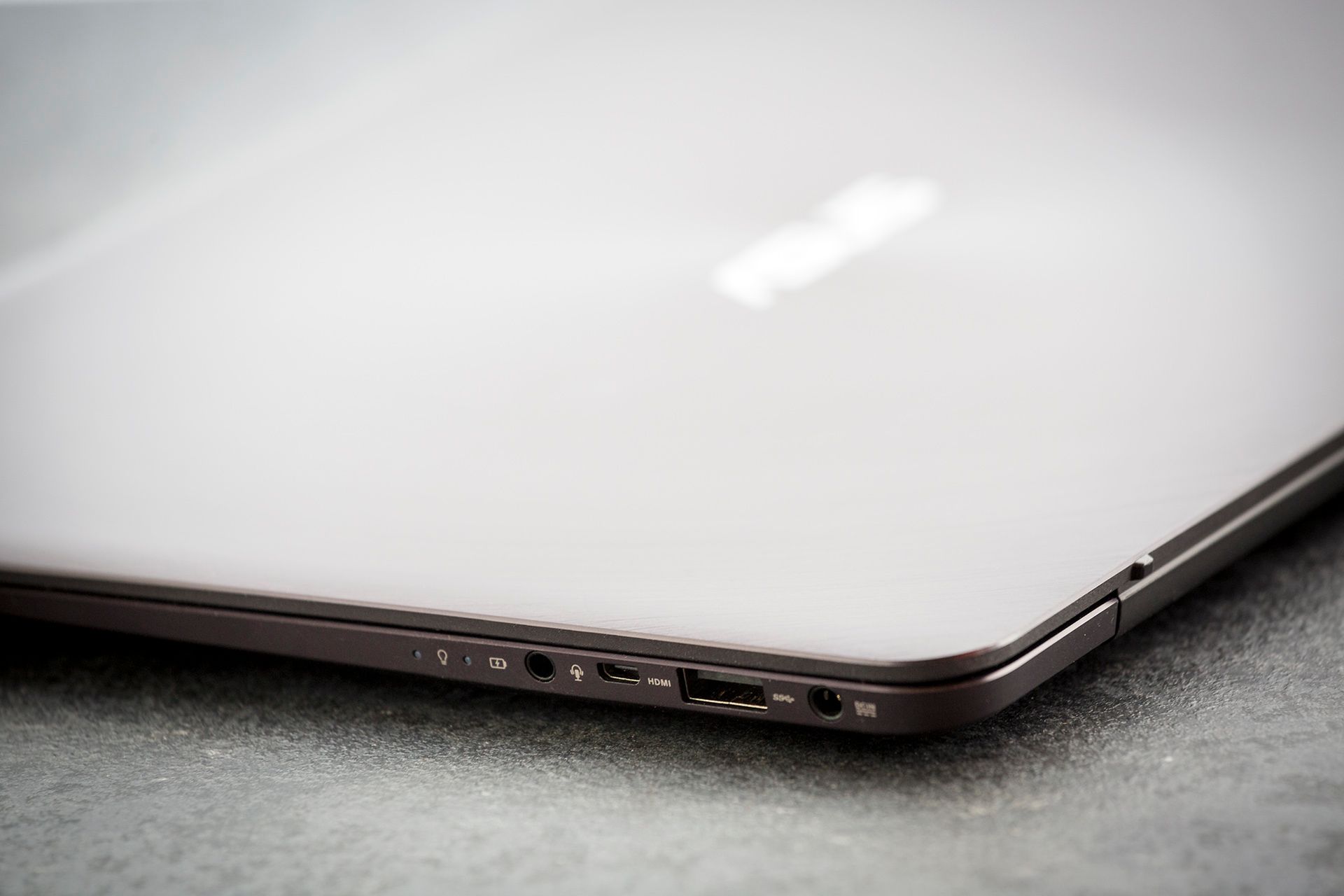 Czy mobilny notebook ASUS ZenBook UX305UA sprawdzi się w produkcji wideo? Sprawdzam w praktyce 7