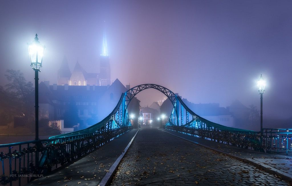 Magia miejskich świateł w fotografiach Jarosława Ciurusia 13