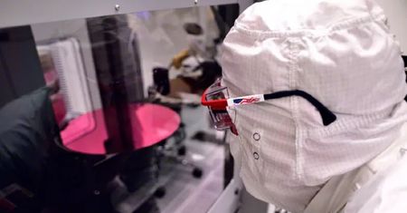 Były inżynier Intela twierdzi, że zna powód rozstania z Apple. Wiesza psy na jakości układów