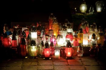 Na cmentarzu ekologia jest możliwa. Hołd dla bliskich i środowiska