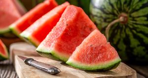 Co ma więcej wody, ogórek czy arbuz?