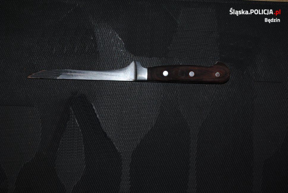 W Czeladzi kobieta nożem potraktowała swojego partnera życiowego.