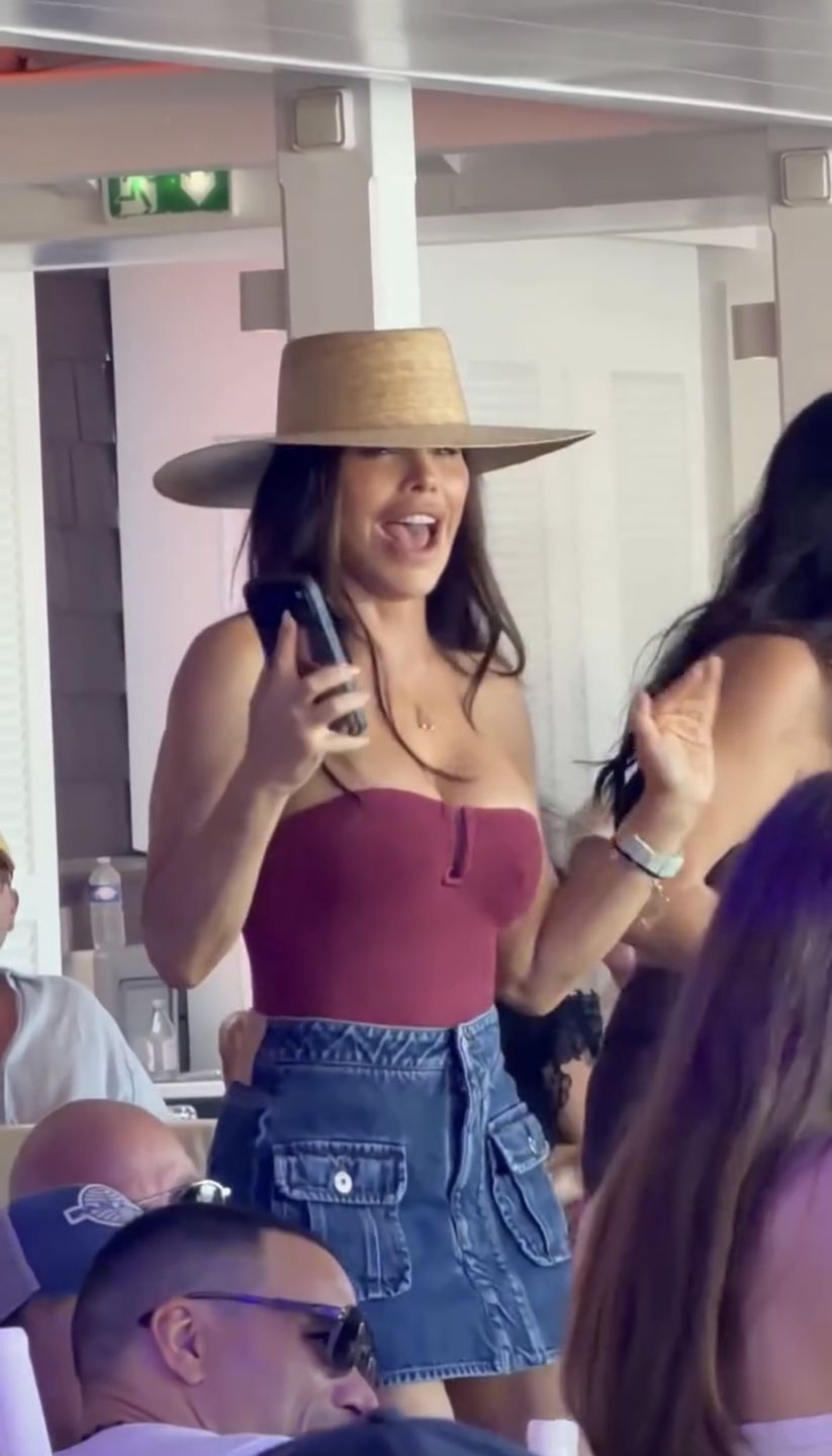 Lauren Sanchez bawi się w St. Barts