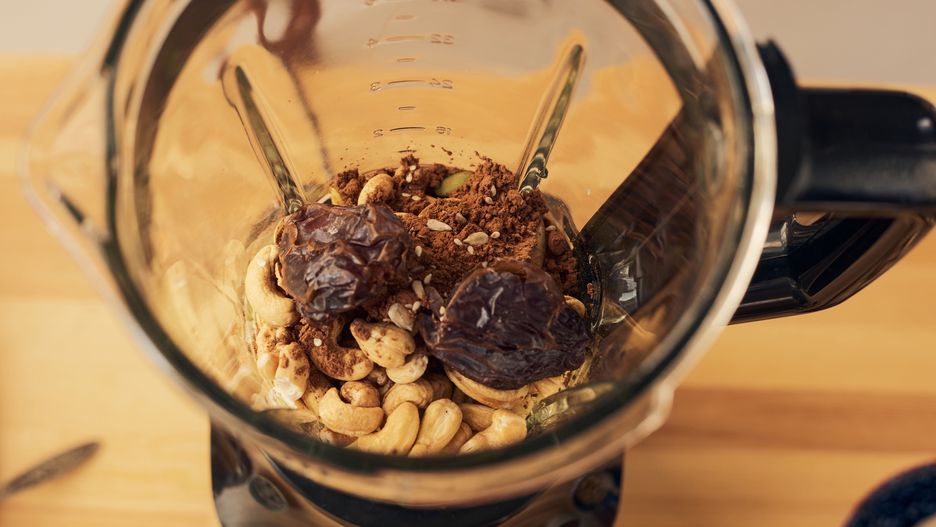 Electric blender with ingredients for smoothie standing on table
Electric blender with ingredients for delicious homemade smoothie standing on kitchen table
shironosov