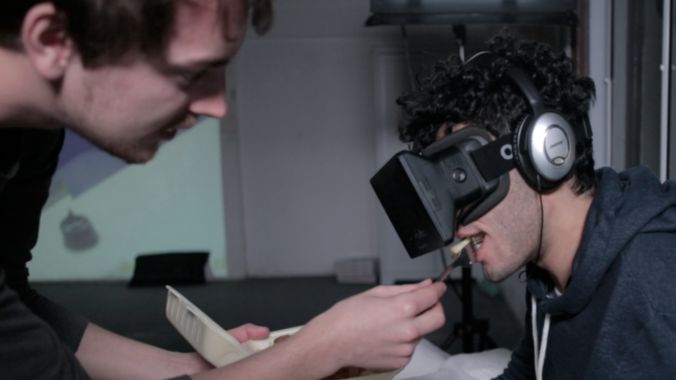 Dzięki Oculus Rift spędzi 28 dni w innym ciele. Dla sztuki? Dla kasy! 1