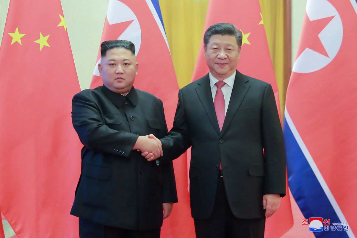 Przywódca Chin Xi Jinping odwiedzi Koreę Północną. Pierwsza taka wizyta od 7 lat