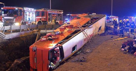 Tragedia niedaleko Przemyśla. Zmarła kolejna osoba po wypadku autokaru
