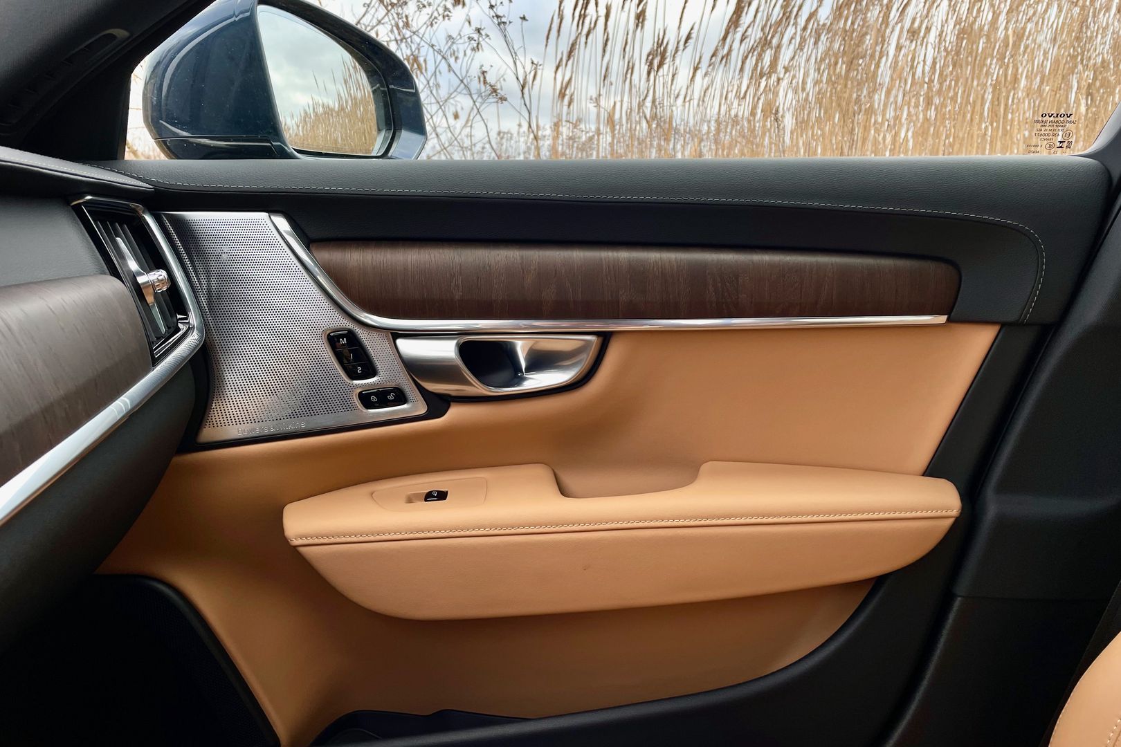 Volvo V90 T8