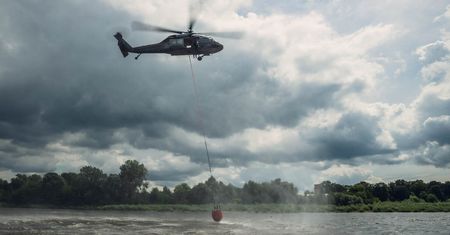 Polacy pomogą gasić pożary w Turcji. Wykorzystają policyjnego Black Hawka S-70i