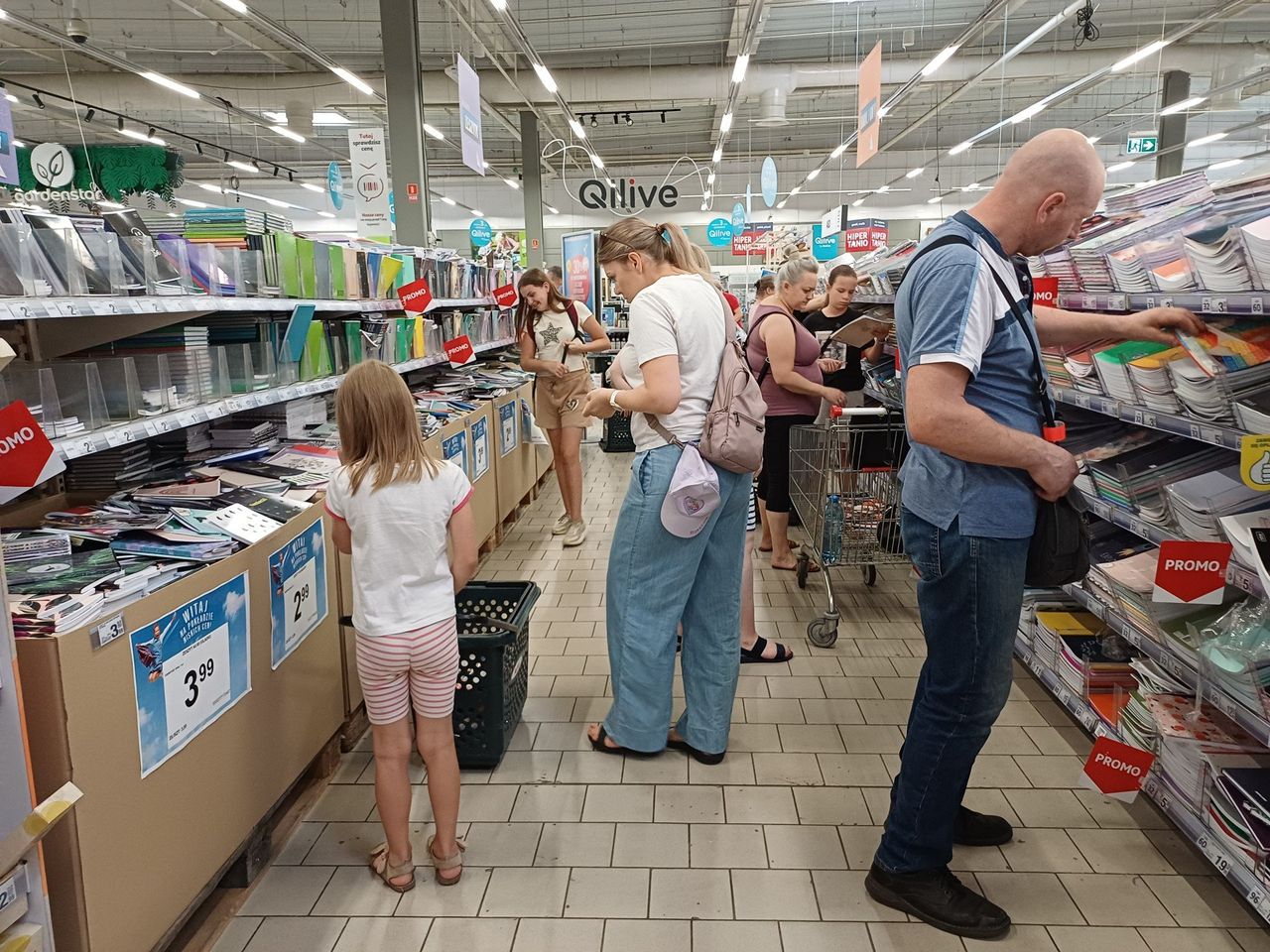 Rodzicielstwo kontra kariera. Polacy odkładają plany o dzieciach