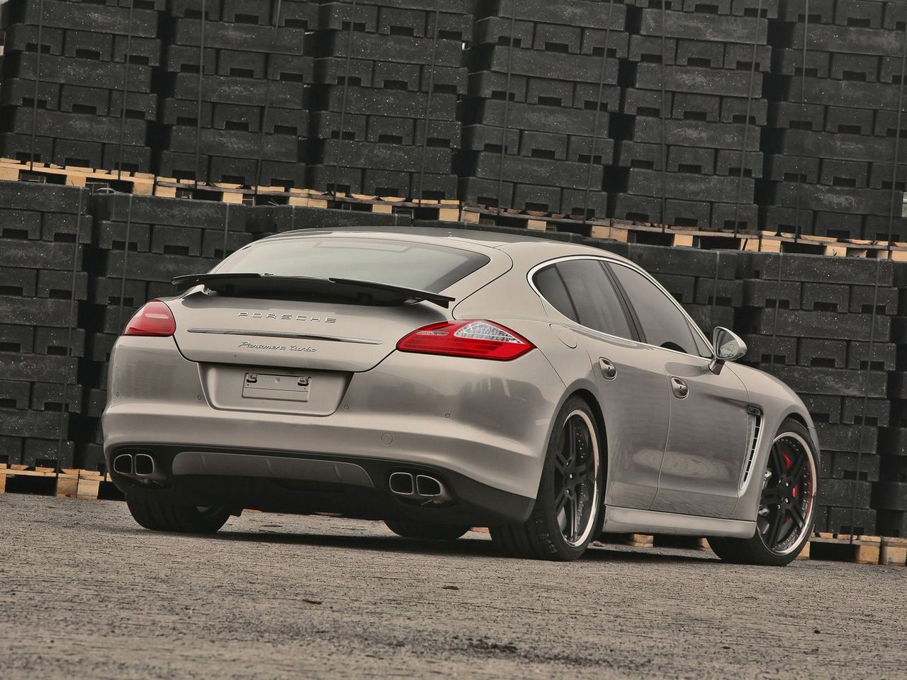 Mcchip-DKR Panamera Turbo Stufe 1 fot.2 Mcchip-DKR Panamera Turbo Stufe 1 [550 KM, 311 km/h]