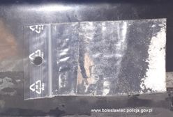 Bolesławiec. Brak maseczki wpakował go w kłopoty. 28-latek wpadł z narkotykami