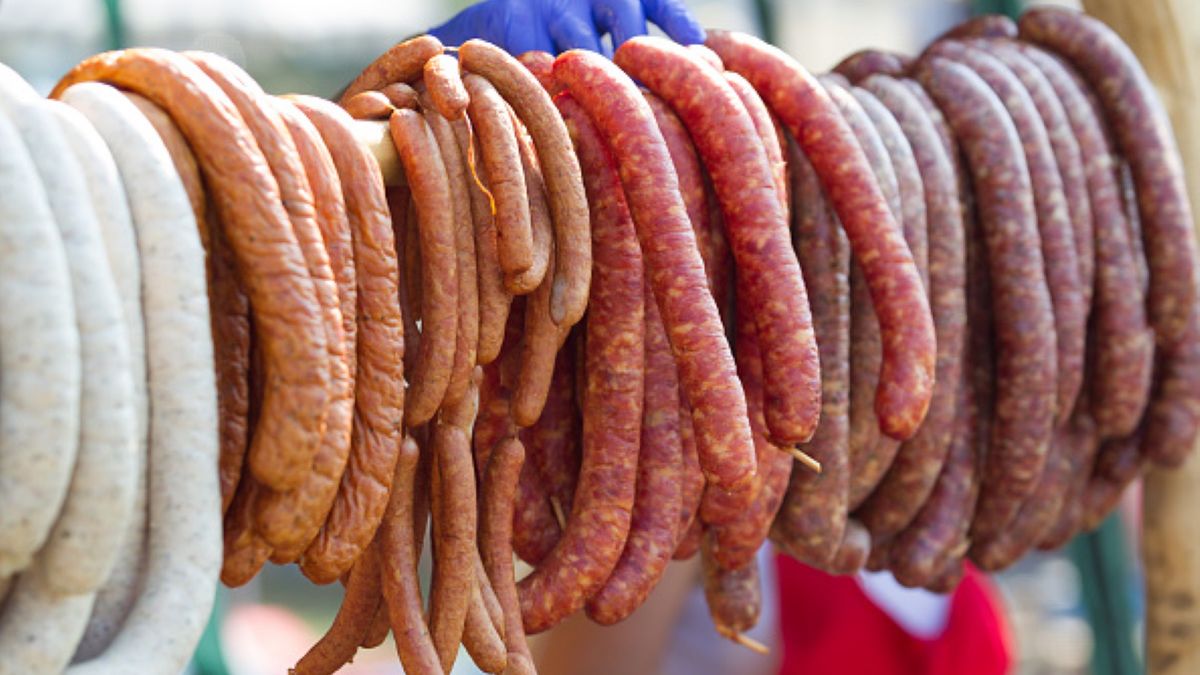 Kiełbasa, karkówka, a może kaszanka? Wiemy, co najbardziej uwielbiają grillować Polacy