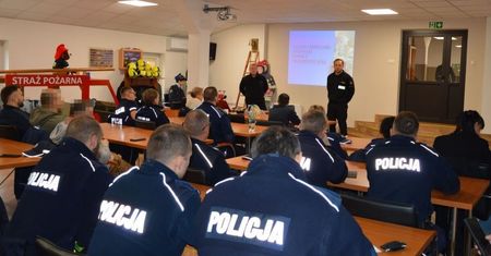 Krasnostawscy policjanci doskonalą umiejętności pierwszej pomocy