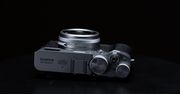 Posłuchaj, jak zmieniały się dźwięki migawki w różnych modelach bezlusterkowców Fujifilm
