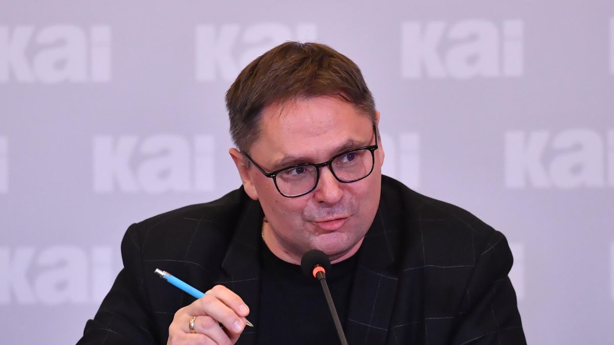 Tomasz Terlikowski
Warszawa, 14.10.2021. Dziennikarz Tomasz Terlikowski podczas debaty Katolickiej Agencji Informacyjnej pt. "Po co nam ten Synod? - oczekiwania, nadzieje, obawy", 14 bm w siedzibie Zgromadzenia Si�str Uczennic Boskiego Mistrza - paulistek w Warszawie. (mr/ran) PAP/Piotr Nowak
Piotr Nowak
debata, KAI, Katolicka Agencja Informacyjna, konferencja, po co nam ten synod, prasowa, religia, wiara, Zgromadzenie