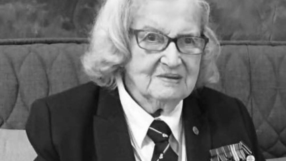 Zmarła łączniczka z Powstania Warszawskiego Jacka Wojtecka 