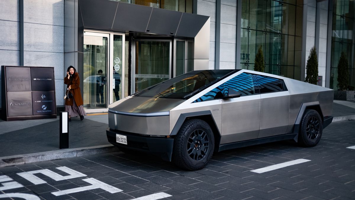 Armia USA chce użyć aut Tesli jako tarcz strzelniczych. Upatrzyła sobie model Cybertruck