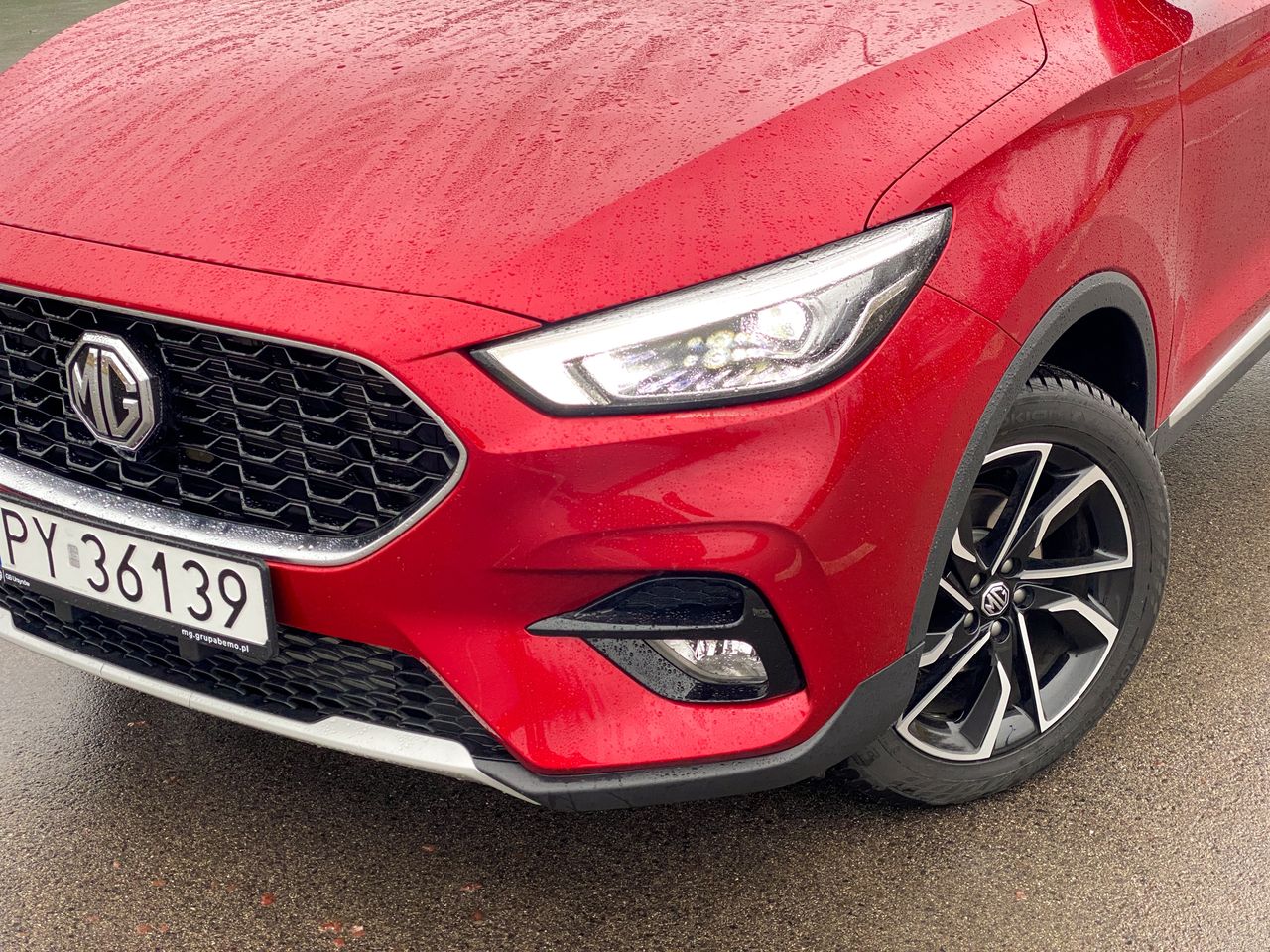 Chińskim autem nie zaparkujesz przy jednostce. Idą zmiany