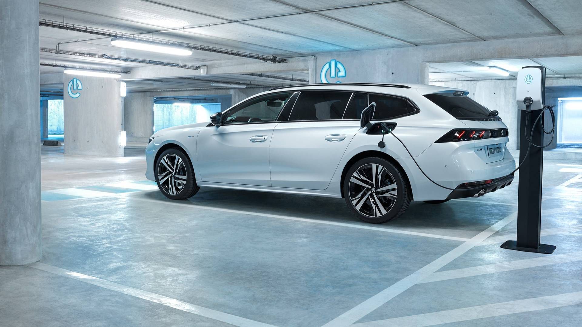 Peugeot 508 SW Hybrid