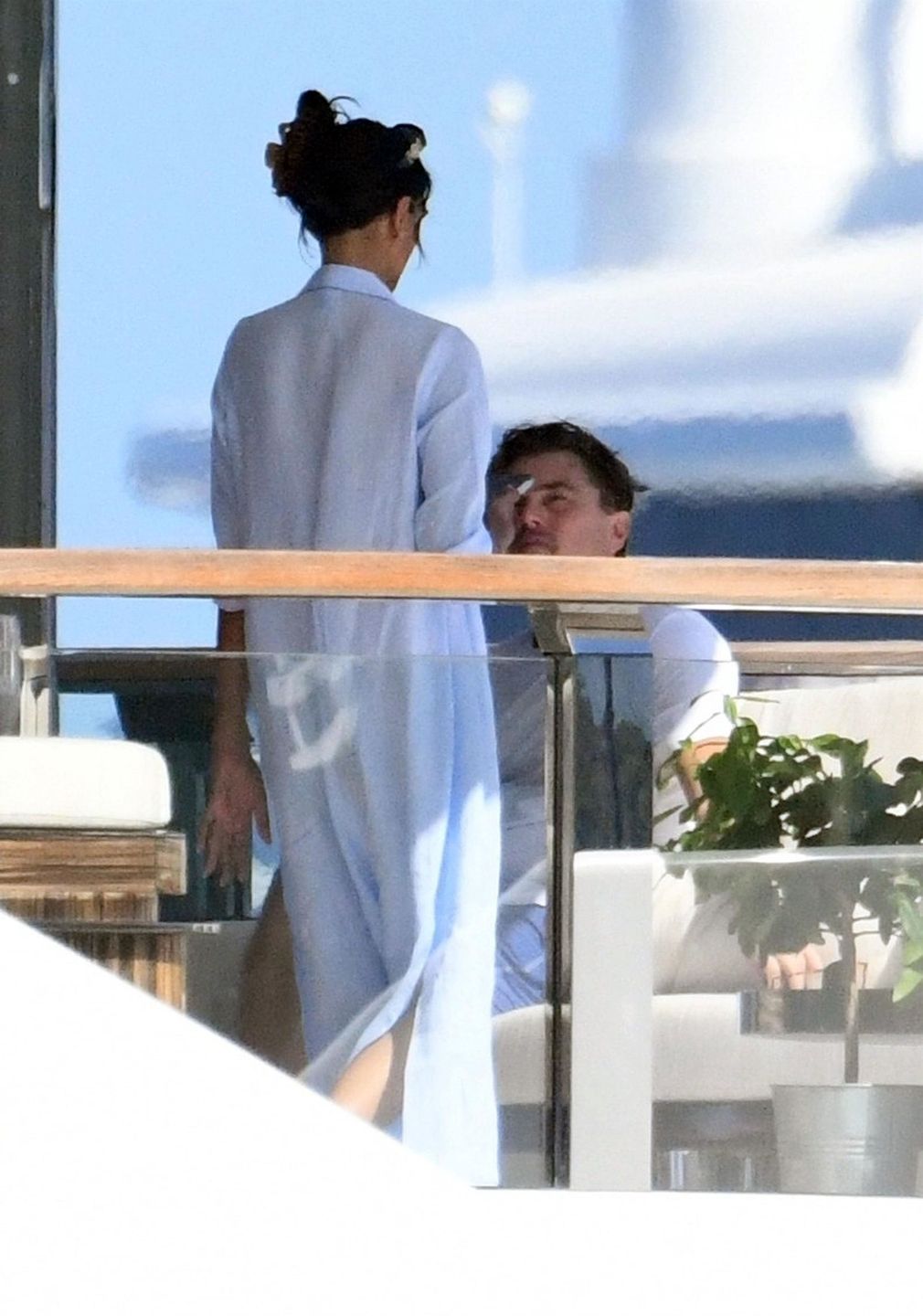 Neelam Gill i Leonardo DiCaprio