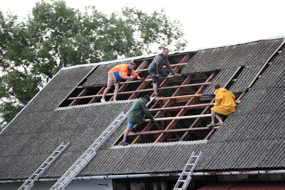 Do 12 stycznia 2024 r. można się ubiegać o wsparcie na wymianę pokryć dachowych wykonanych z azbestu