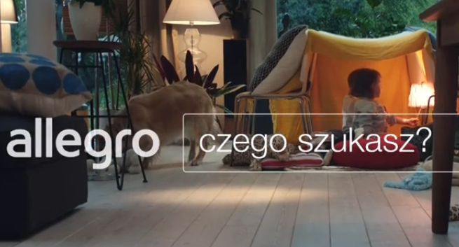„Czego szukasz?” - domowe szczęście reklamuje Allegro.pl (wideo)