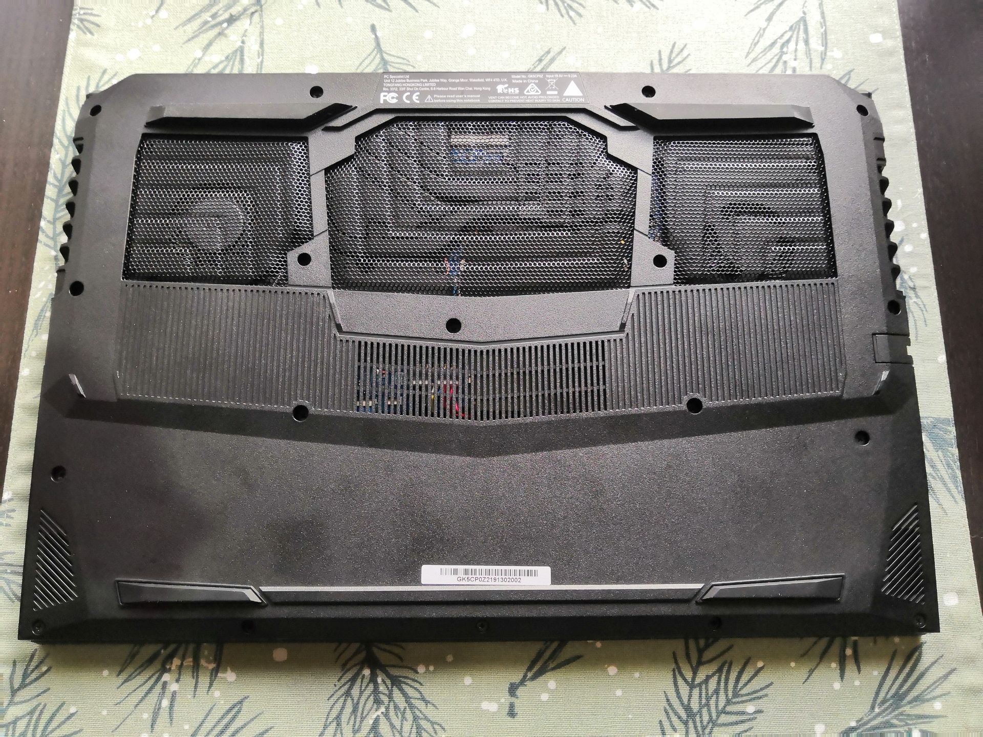 Hyperbook Pulsar Z15S: szybki aż pali się do roboty, momentami zbyt dosłownie (test) 6