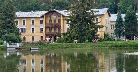 Coraz więcej uzdrowisk na to pozwala. Niektórzy płacą 120 zł za dobę