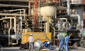 Światowy rynek trzeszczy. G7 opóźnia decyzję o uwolnieniu rezerw ropy