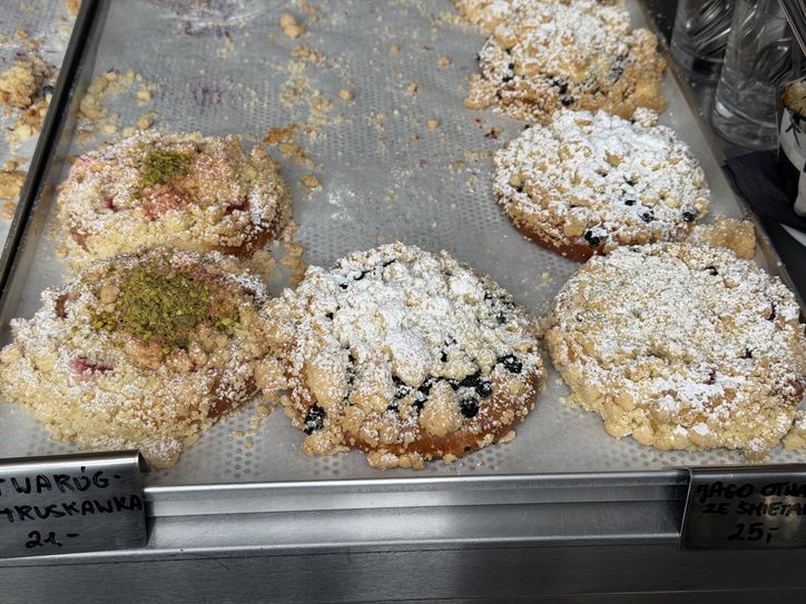  Klasyczna i otwarta jagodzianka w lokalu Domo Bake ry