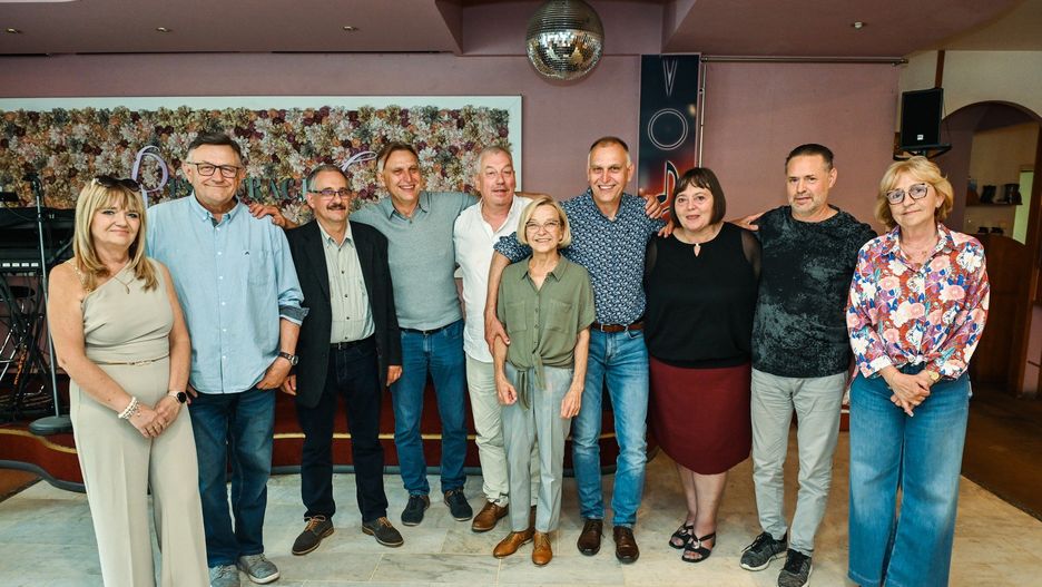 Spotkanie z okazji 50-lecia ukończenia szkoły miało miejsce w sobotę, 7 czerwca, w restauracji CO.