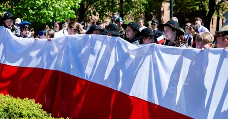 Biel i czerwień - w Dniu Flagi Rzeczypospolitej Polskiej najważniejsze są te dwa kolory [fotorelacja]